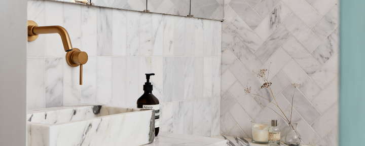 How To Style Marble Tiles in Your Kitchen & Bathroom