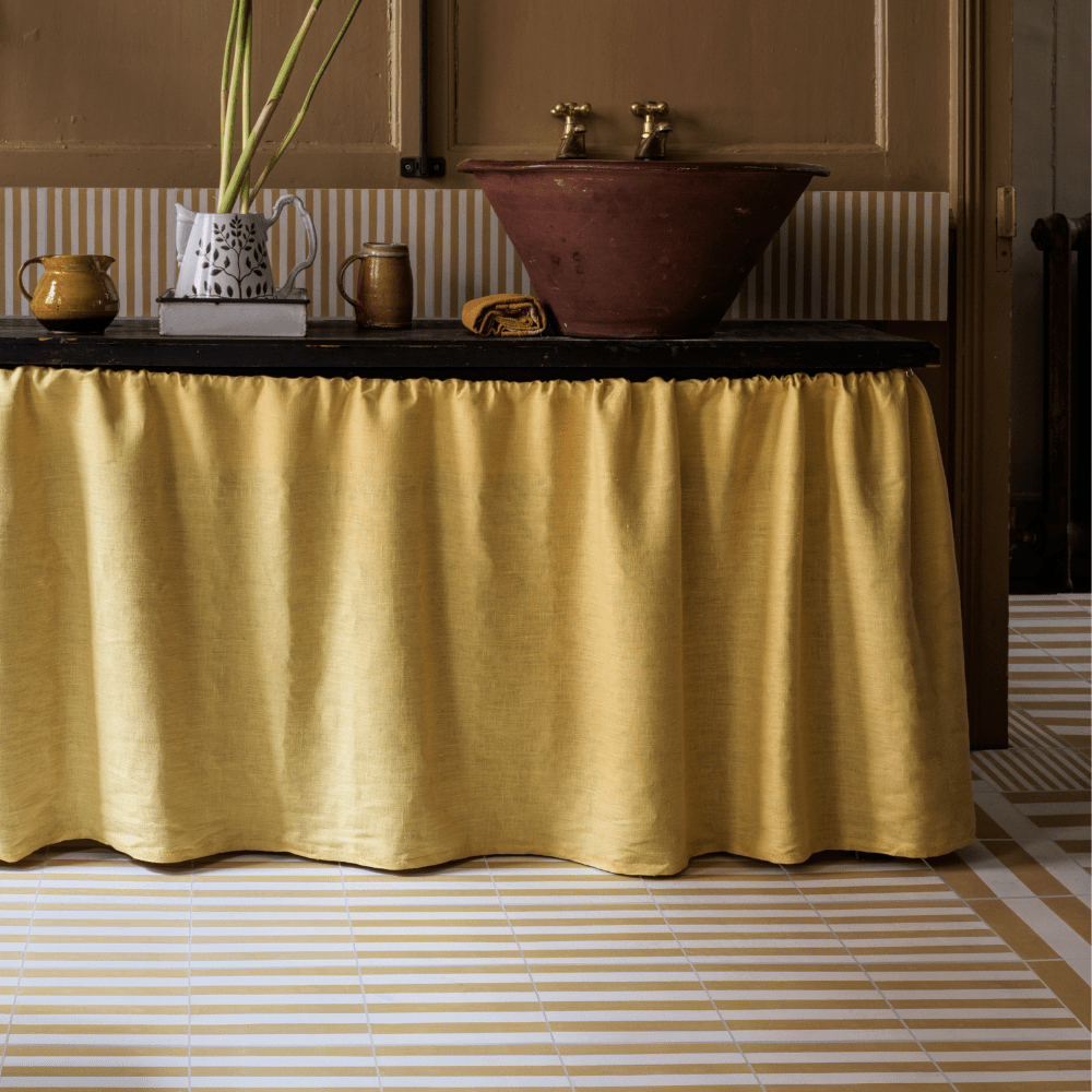 Squeezed Wide Stripe Cement Tile