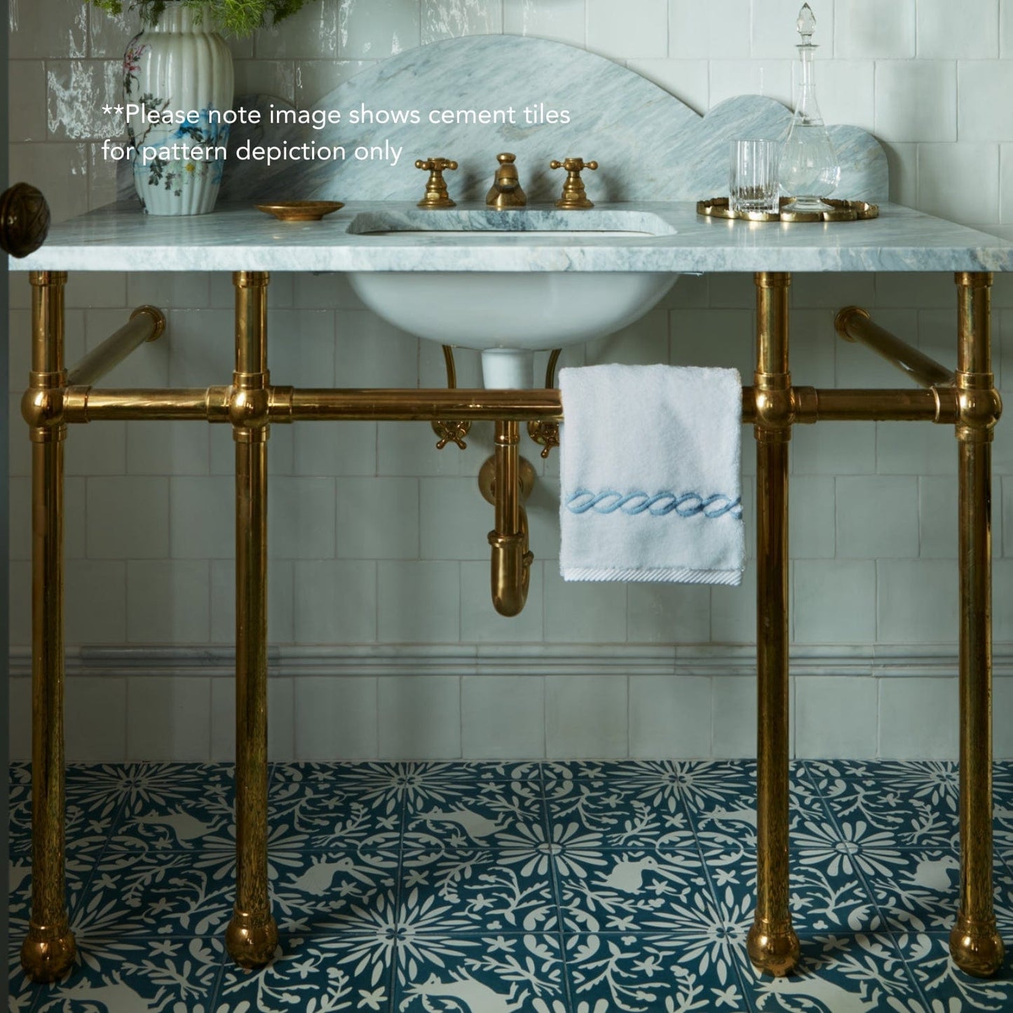 Jardín de Luna Rabbit Porcelain Tile