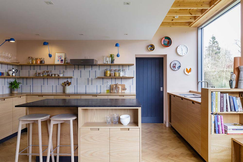 Case Study: Janet Hanson’s calm and contemporary kitchen