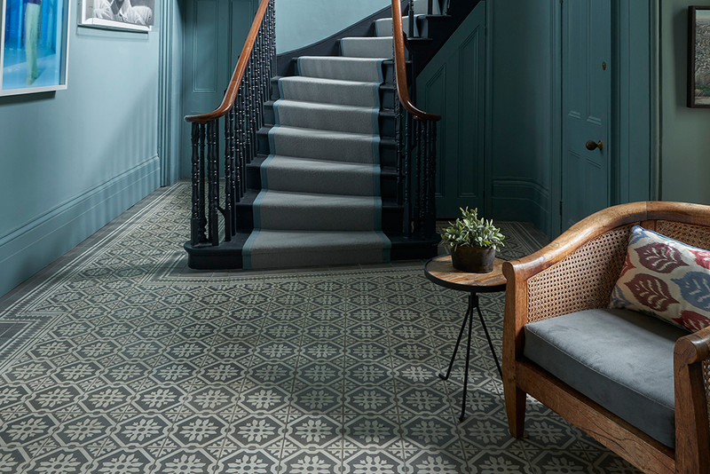 Case study: Handsome hallway in Hampton Court
