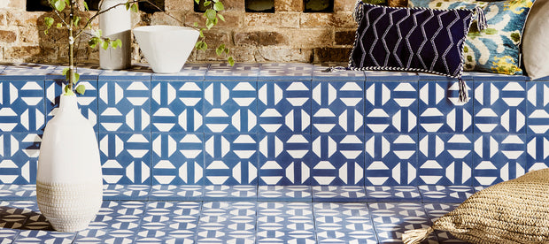 Antique Geometric