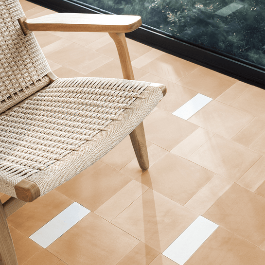 #07 Apricot ™ Square Tile