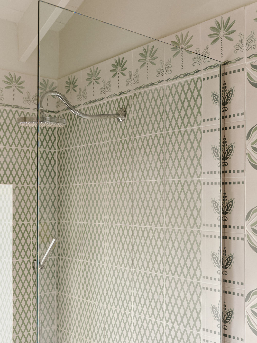 Green Palm Corner Porcelain Tile