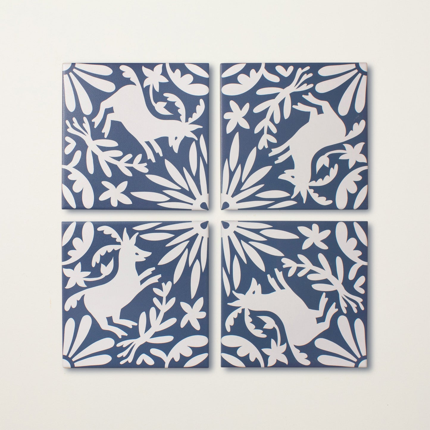 Jardín de Luna Deer Porcelain Tile