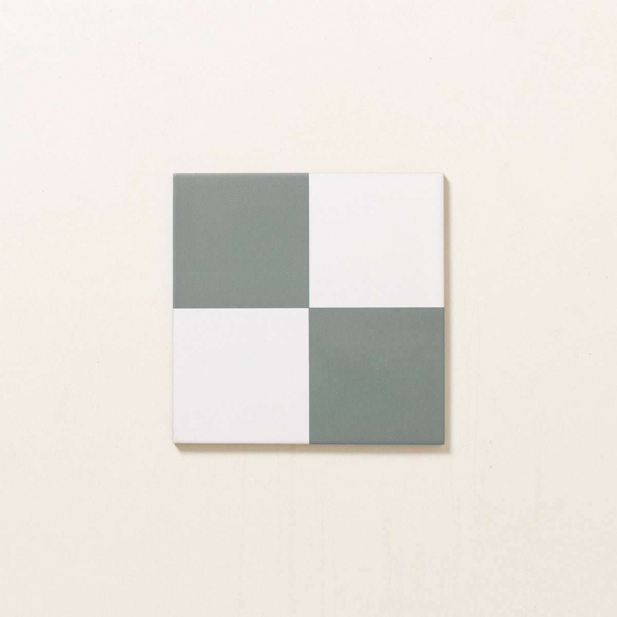 Chequerboard in Mulch Porcelain