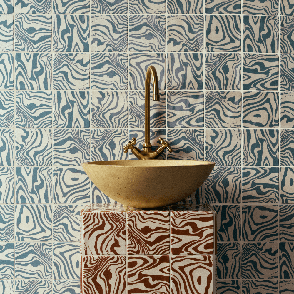 Pour by Henry Holland Studio - Scattering Sky Glazed Square