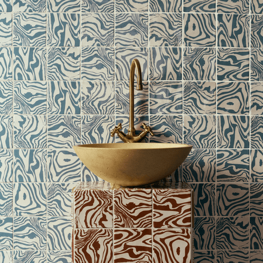 Pour by Henry Holland Studio - Scattering Sky Glazed Square